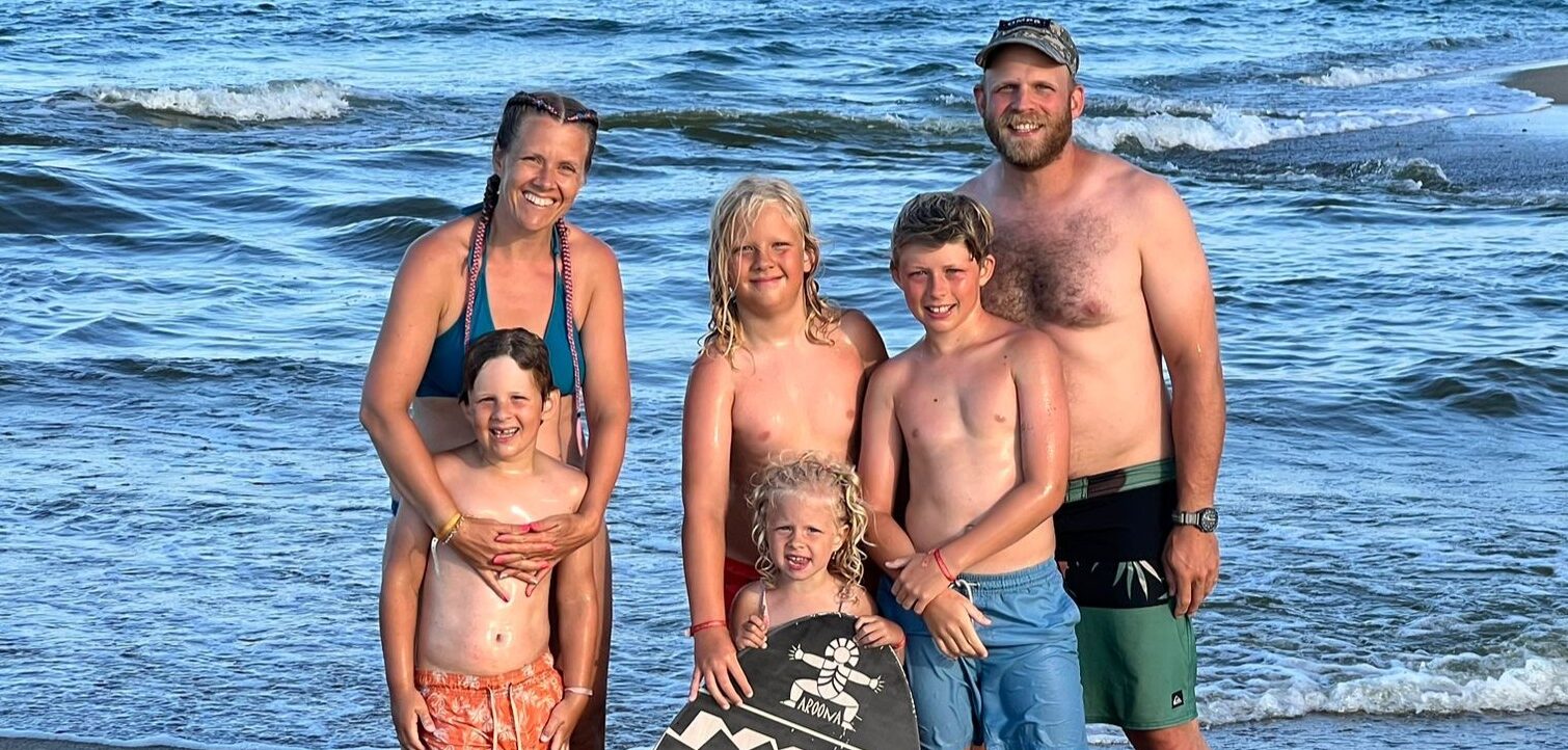 Famille Gonin on the beach